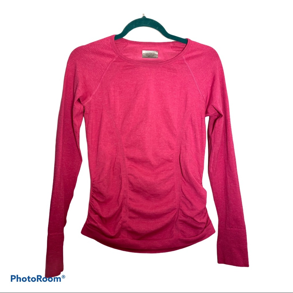 ATHLETA SEAMLESS SHIRT